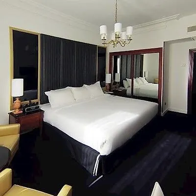 Отель Melia Paris Champs Elysees