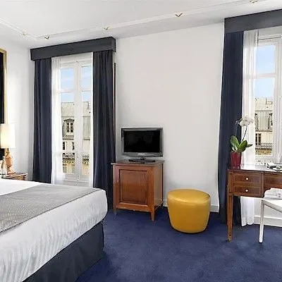 Melia Paris Champs Elysees 4*,