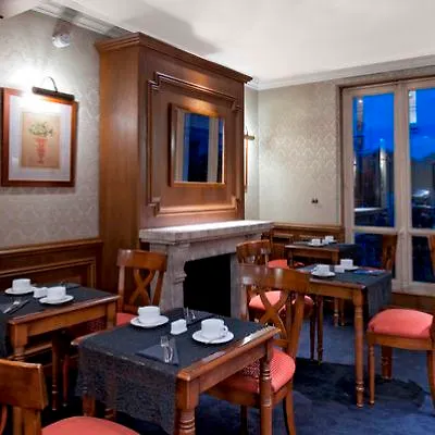 Отель Melia Paris Champs Elysees